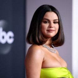 SELENA GOMEZ