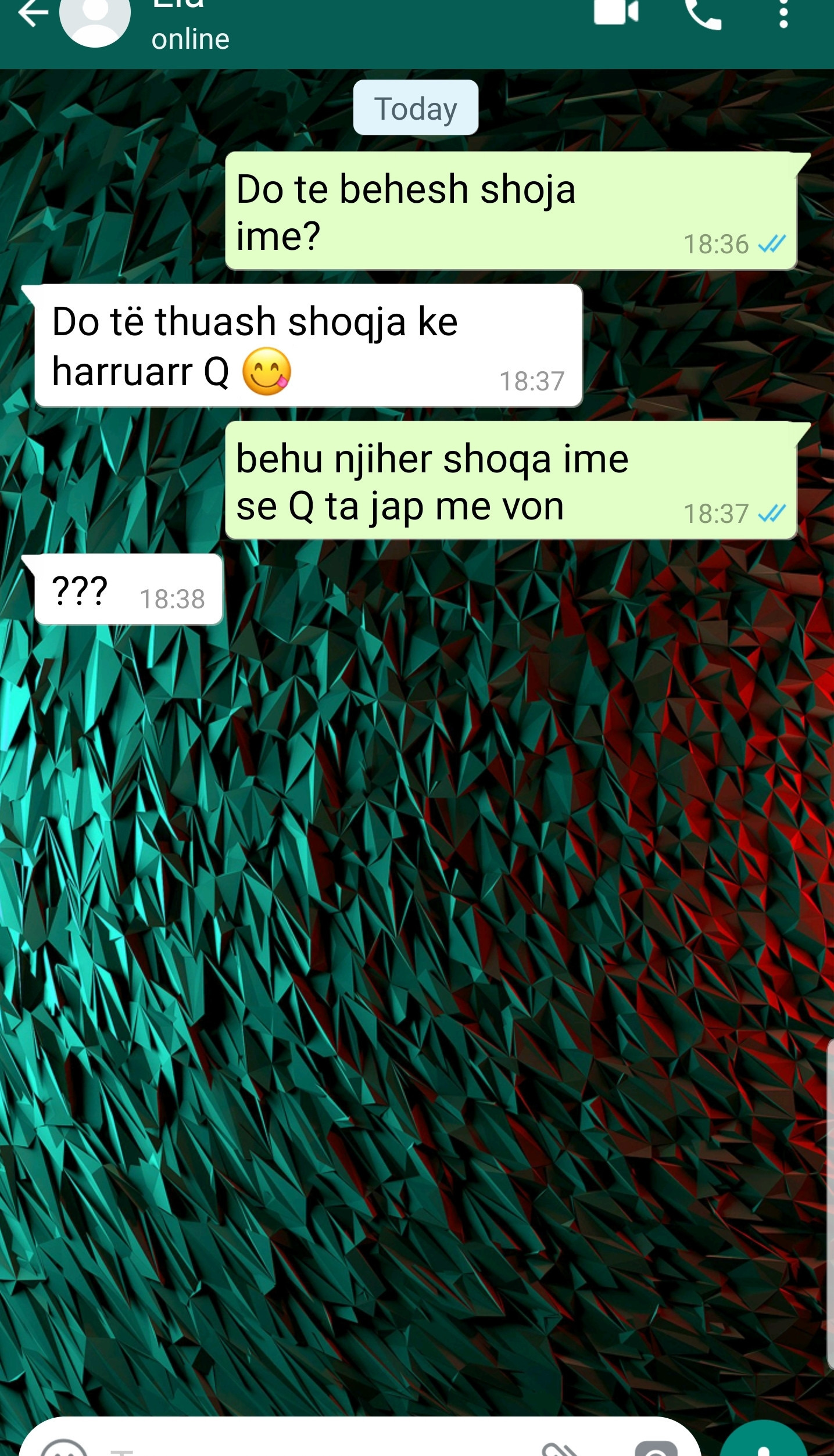 Çuni me mesazhe subliminale