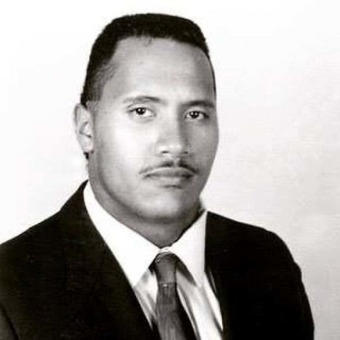 The Rock ( Dwayne Johnson) ,16 vjeç. (1987)