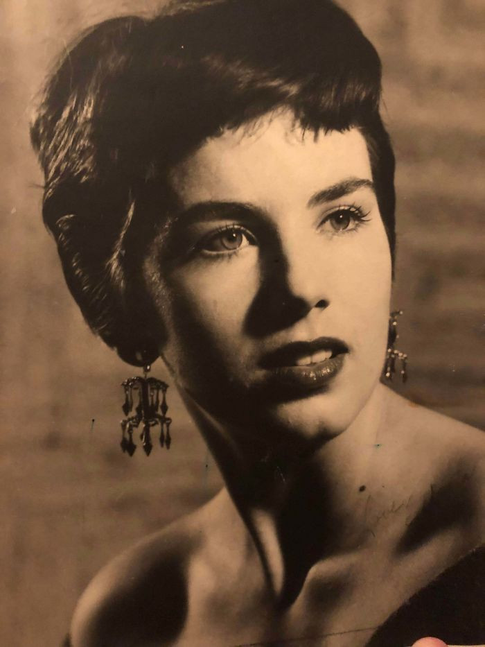 Gjyshja ime në 16 vjeç