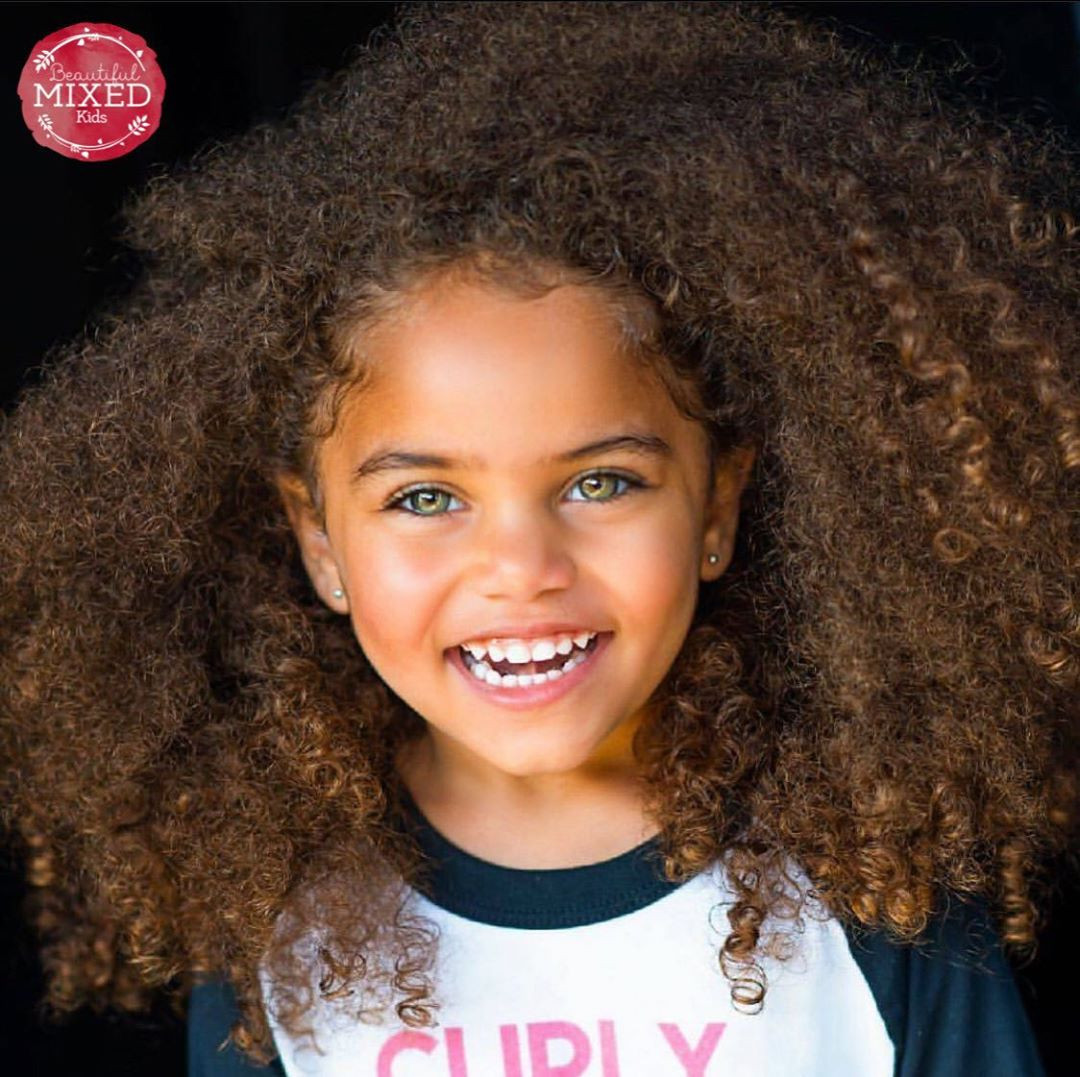 6. Bella Rose — Italiane & Afro Amerikane