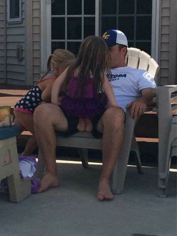 22. Duke marrë pak ajër të pastër