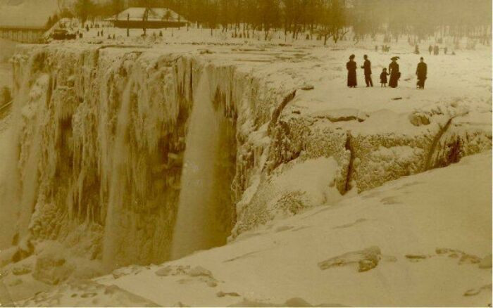 32. Ujëvarat e ngrira të Niagara, 1911