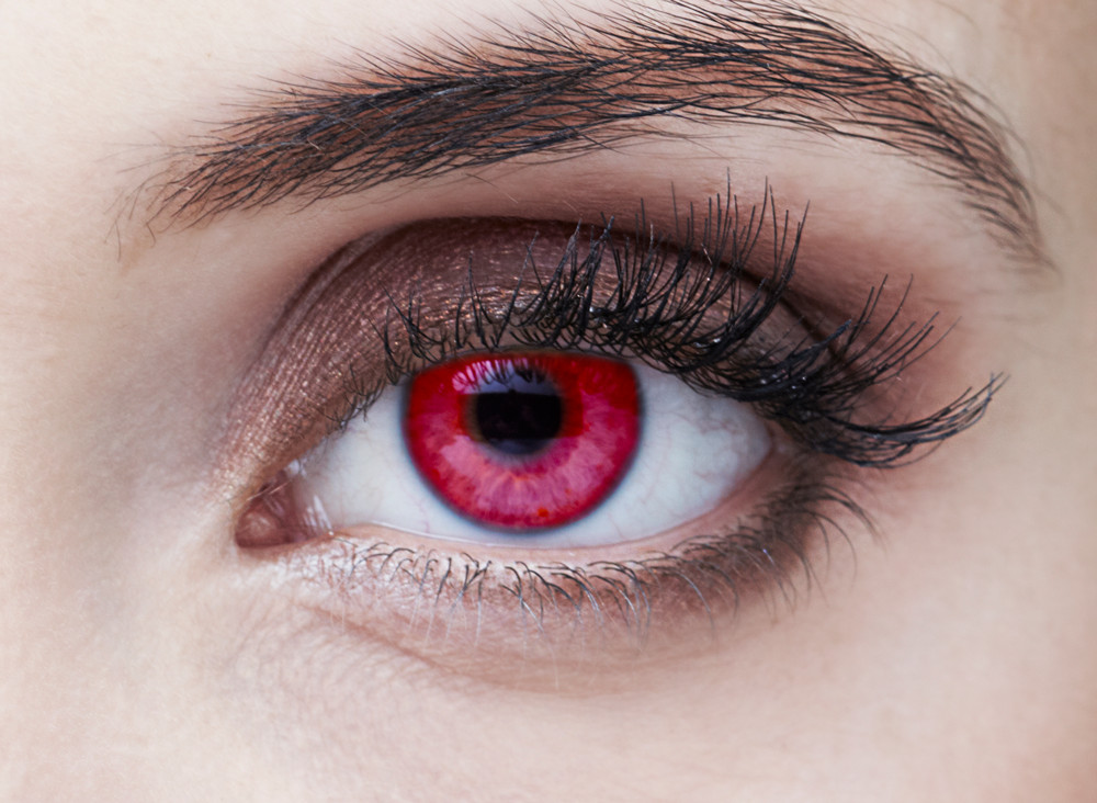 Sa mirë e shikon syri juaj ngjyrën e kuqje...